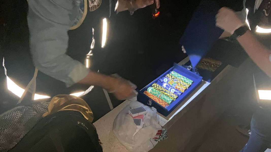 Masum bir POS cihazı değilmiş! Gece saatlerinde çok defa yüksek miktarda çekim yapılınca gerçek ortaya çıktı, meğer... 2